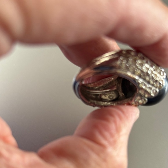 Kenneth Jay Lane Black and Silver Statement Ring - Picture 5 of 8